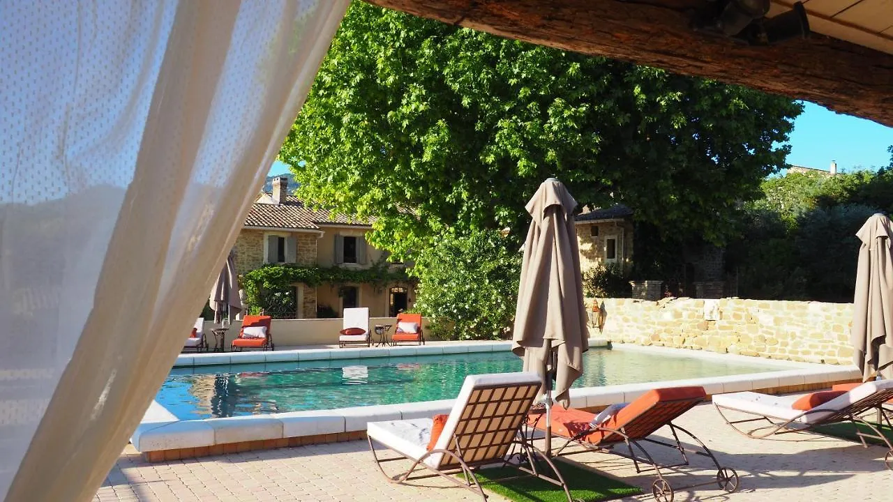 Le Clos Saint Saourde Beaumes-de-Venise 3*,