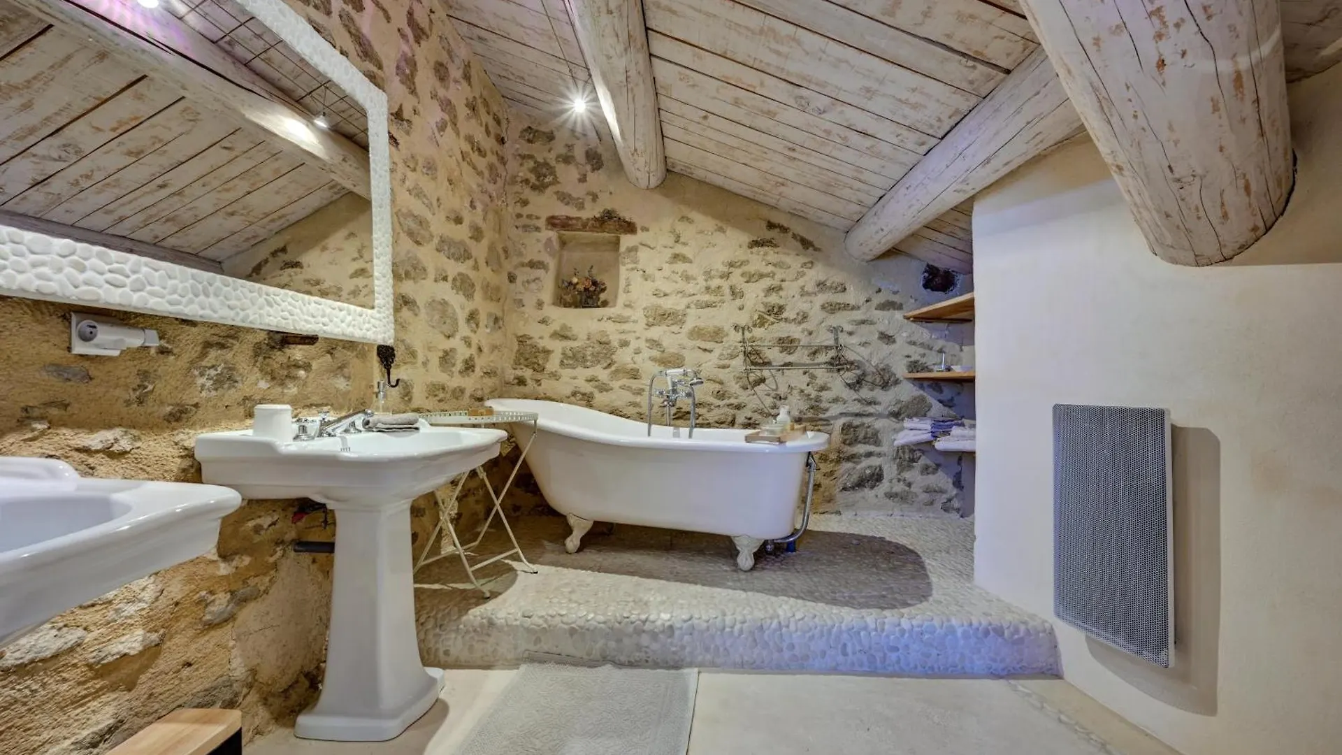 Le Clos Saint Saourde Beaumes-de-Venise 3*,