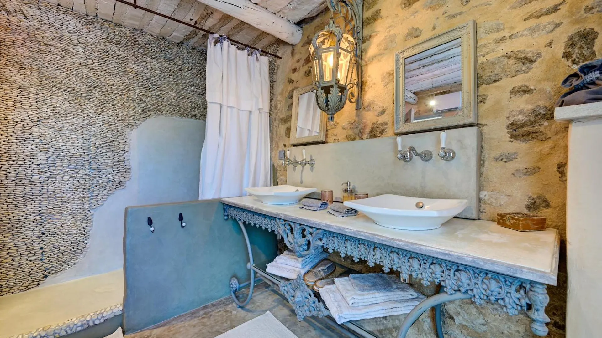 Le Clos Saint Saourde Beaumes-de-Venise