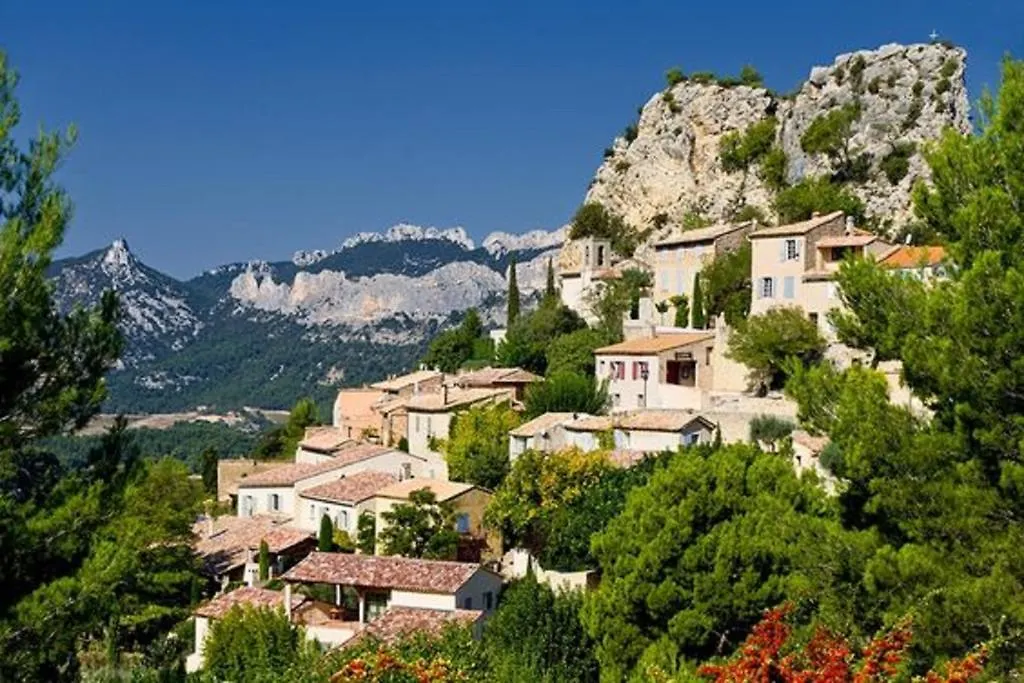 Le Clos Saint Saourde Beaumes-de-Venise 3*,  France