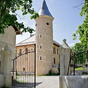 Chateau Du Terrail Couette-café